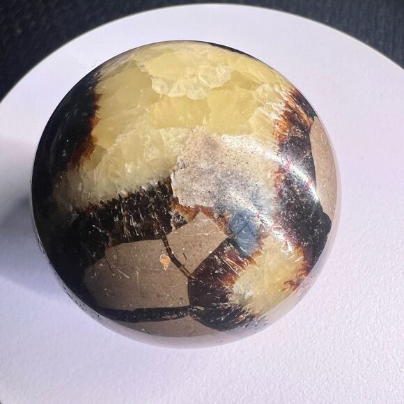 Septarian Crystal Sphere with UV‎ Reaction (1) - Picture 10 of 14